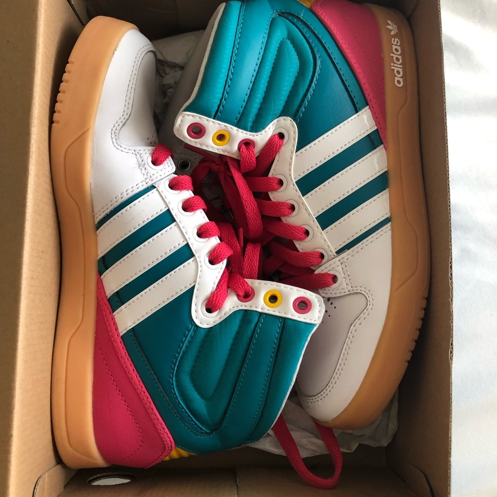 Adidas hightops - Court Attitude